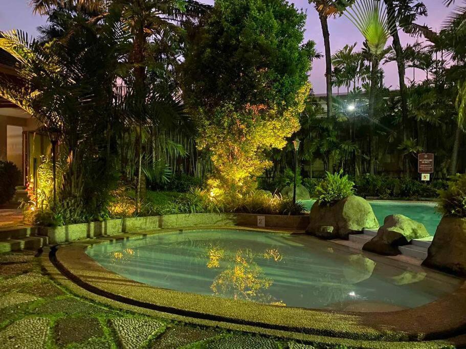 Stylish 2br W/ Free Pool Access And Parking Lg03 * Manila