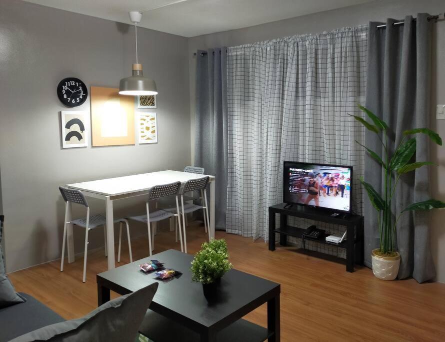 Stylish 2br W/ Free Pool Access And Parking Lg03 * Manila