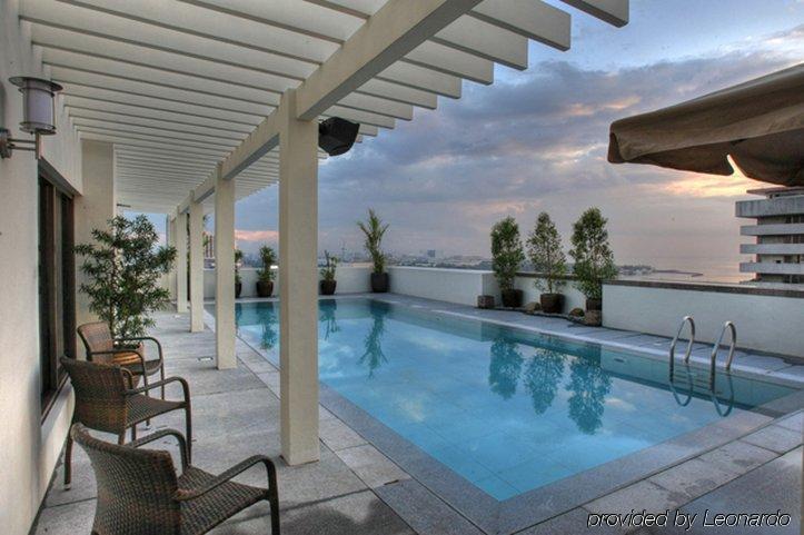 Armada 4* Manila