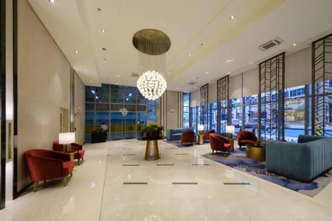 Aparthotel The By Eastwood Global Plaza Luxury *