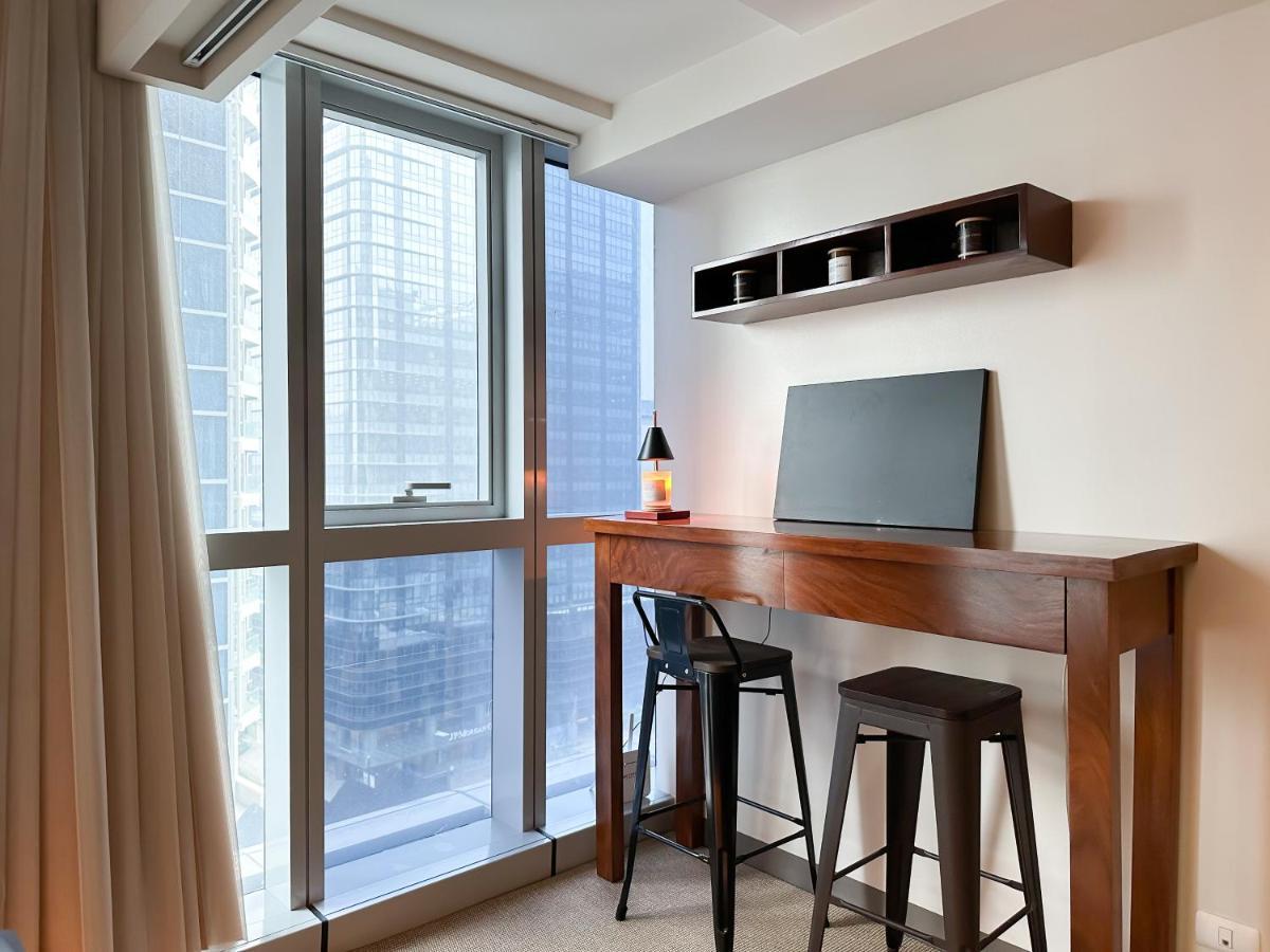 Bgc Uptown Chic & Chill Pad Manila