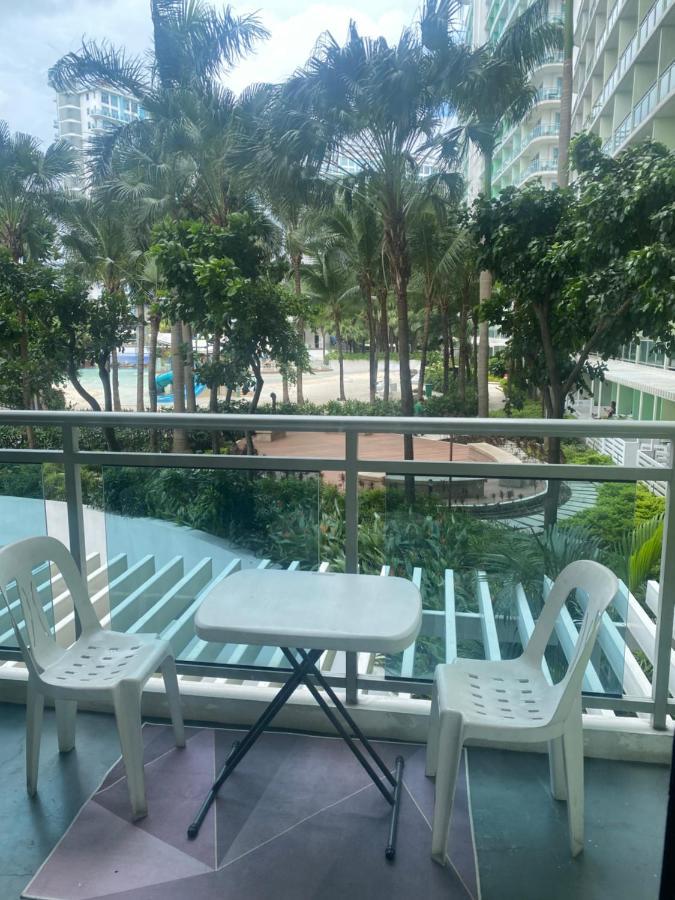 Azure Deluxe Beachview Apartment *