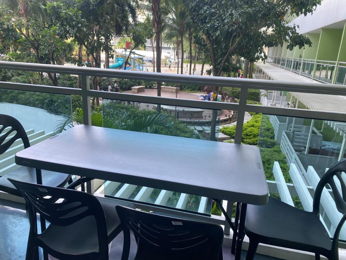 Azure Deluxe Beachview *