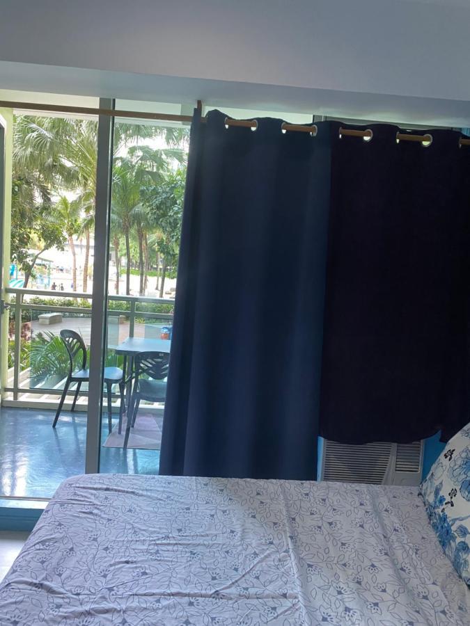 Azure Deluxe Beachview Apartment *