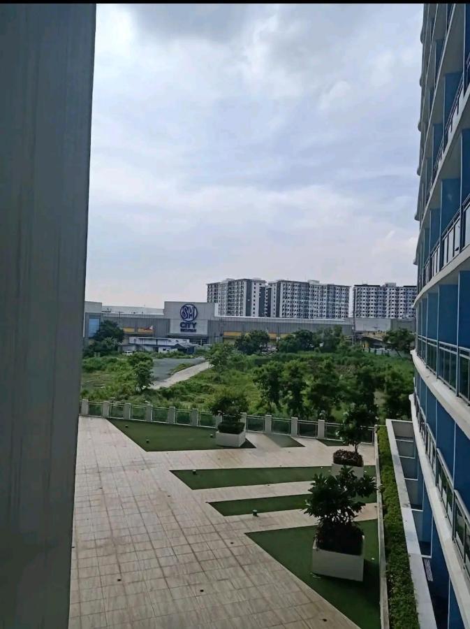 Cozy 1br In Azure Urban Residences Apartment Manila