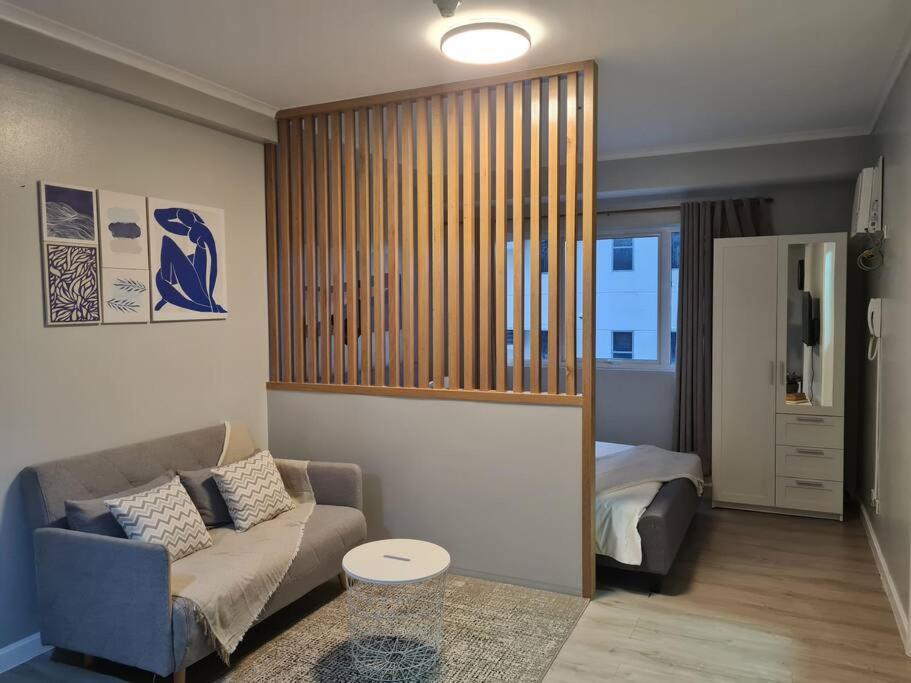 Homey Unit In Bgc - B Soma Nt