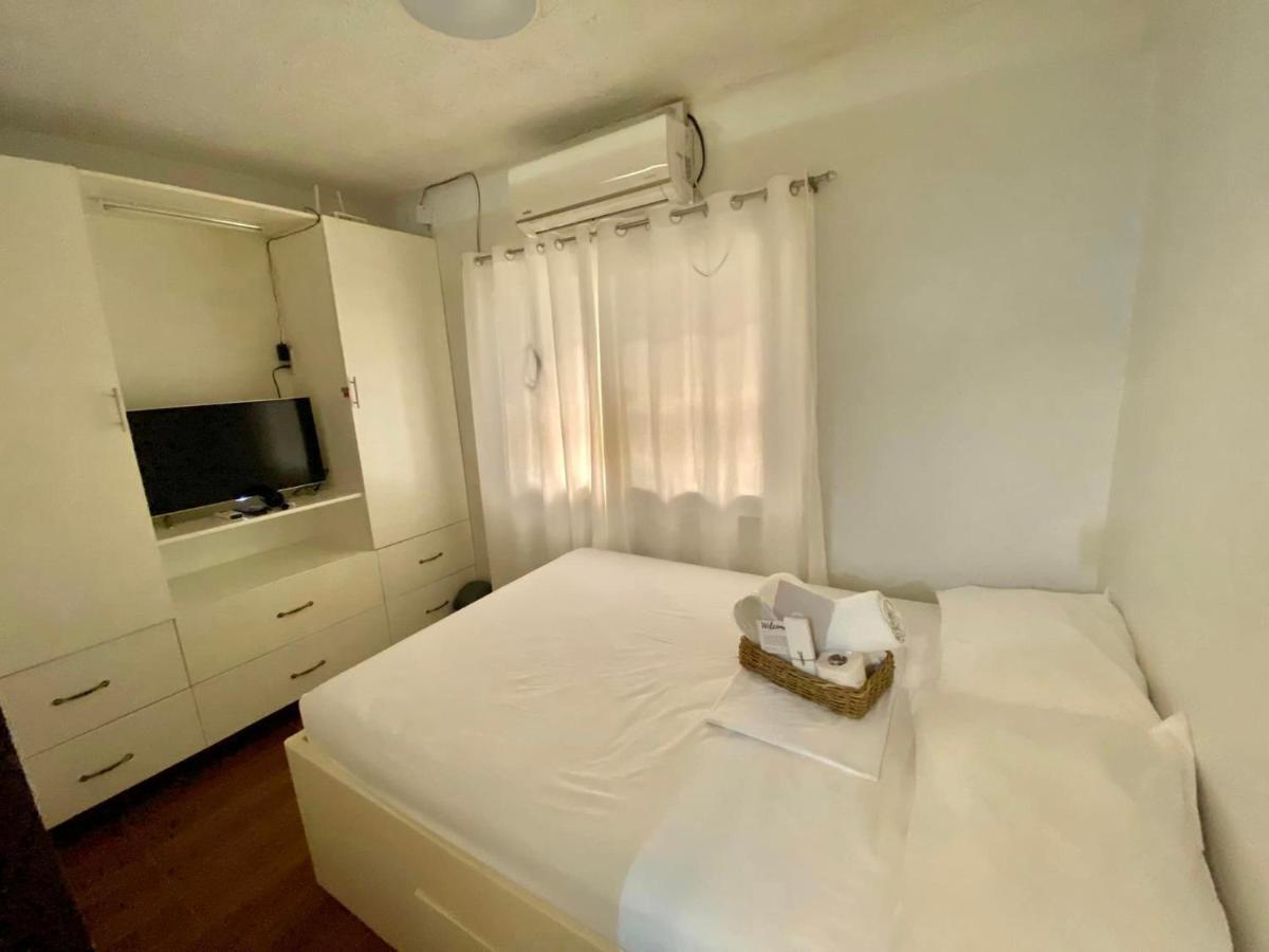 Tiny Hura Homes Ii Condominium Unit Visayas Avenue Qc Aparthotel