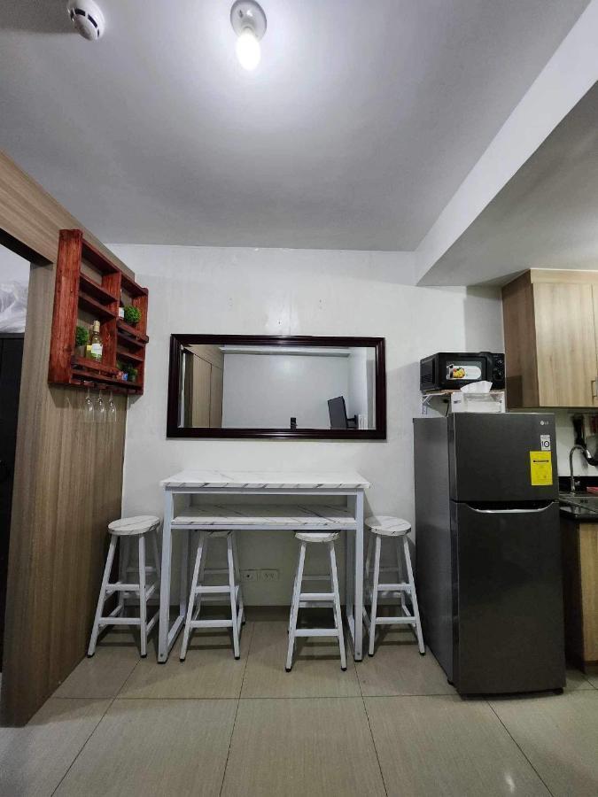 Norchel's Staycation Near Mall Of