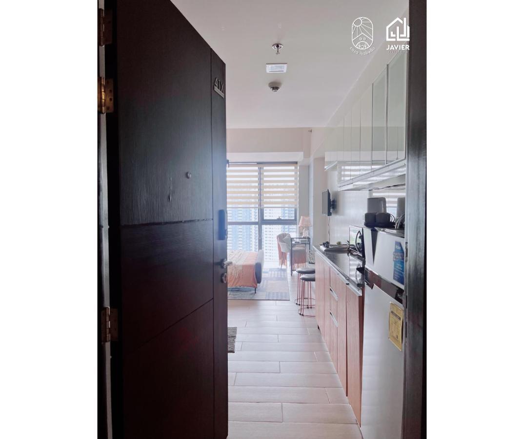 Eastwood Penthouse Studio With View, Netflix And Fast Wi-fi Aparthotel Manila