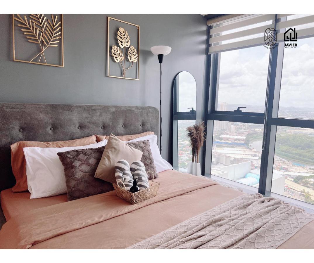 Aparthotel Eastwood Penthouse Studio With View, Netflix And Fast Wi-fi