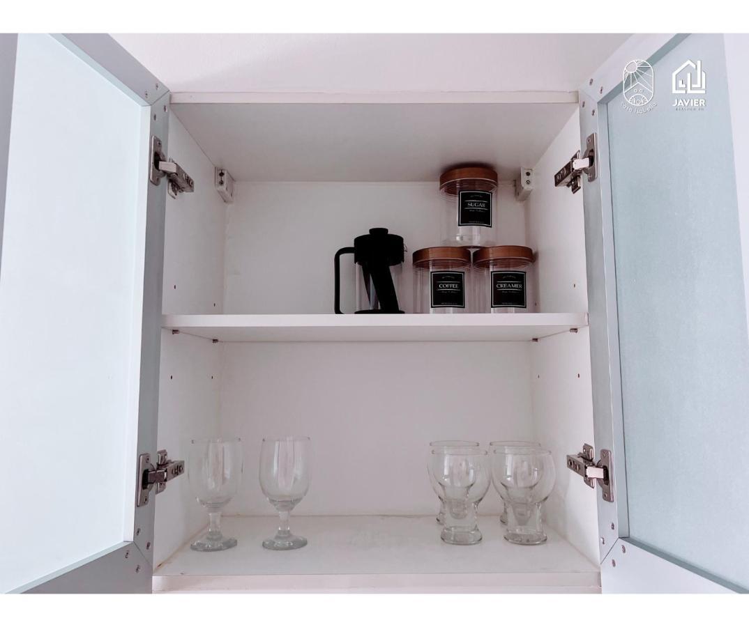 Eastwood Penthouse Studio With View, Netflix And Fast Wi-fi Aparthotel Manila