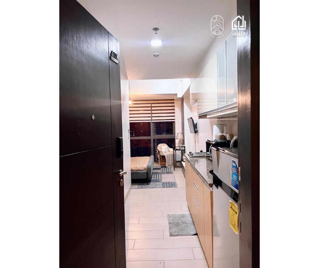 Eastwood Penthouse Studio With View, Netflix And Fast Wi-fi *