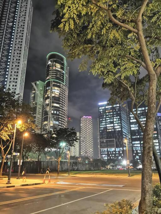 New 2br Of 86sqm With Netflix In Bgc