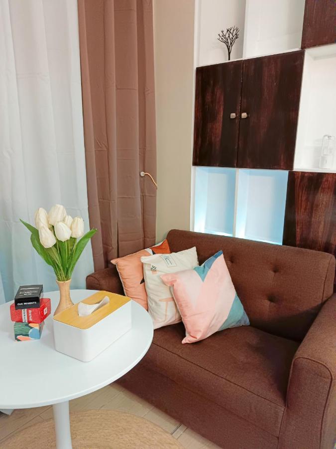 Guest house Casabay Eastwood Staycation *