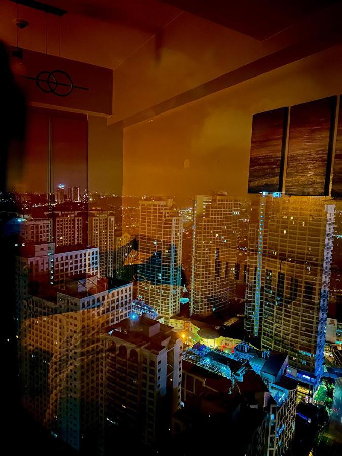 Apartment One Eastwood Avenue With Spectacular View No Pets Allowed Manila