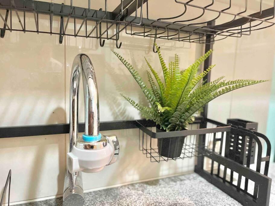 Cozy Luxury In Uptown Parksuites Bgc Manila