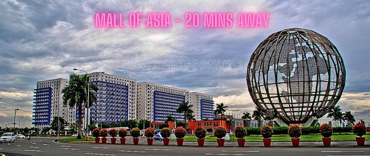 Hotel Robinsons Place Manila: Affordable Balcony Staycation With Bay Views *