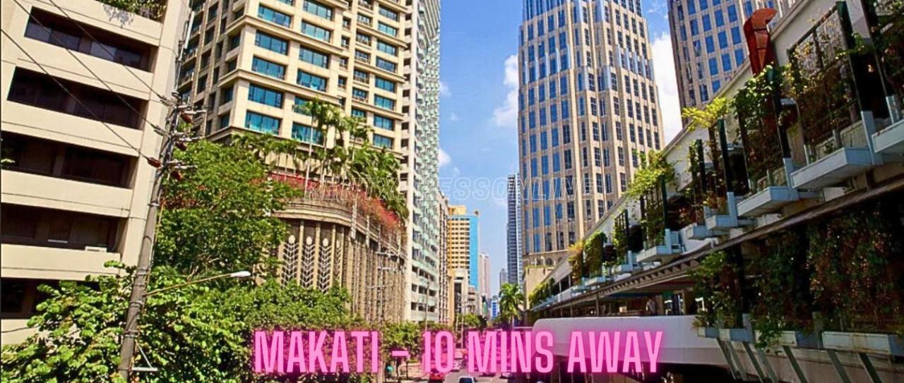 Robinsons Place Manila: Affordable Balcony Staycation With Bay Views
