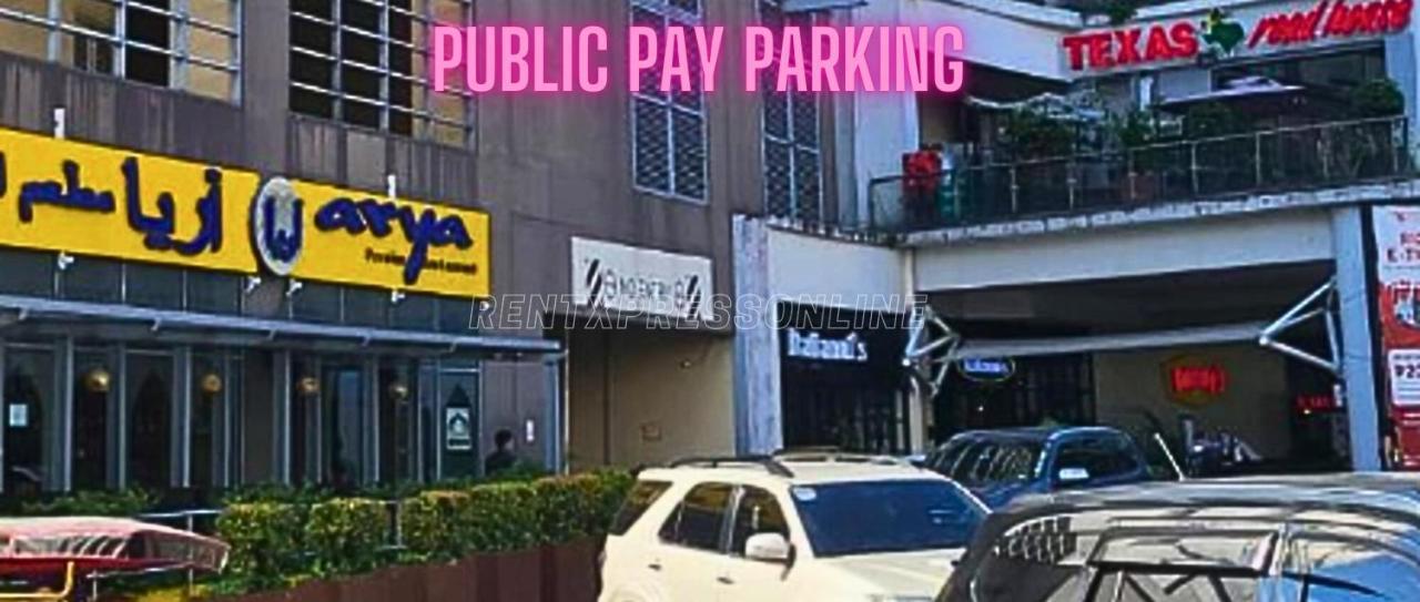 Robinsons Place Manila: Affordable Balcony Staycation With Bay Views