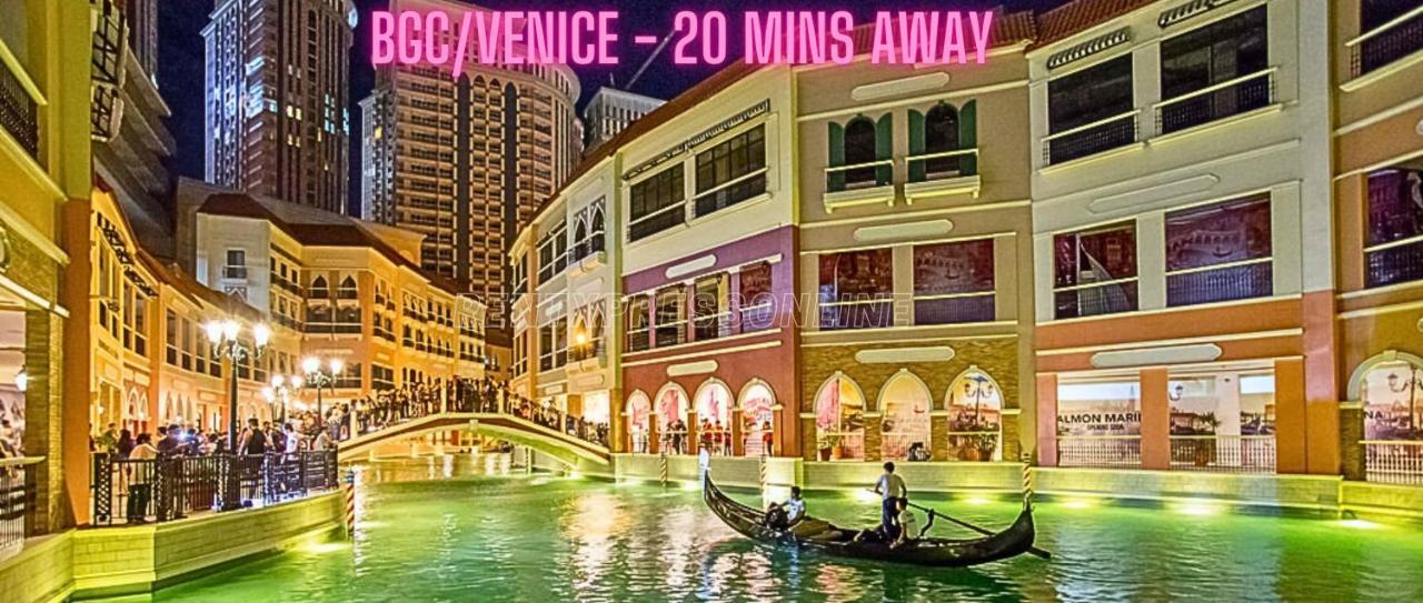 Hotel Robinsons Place Manila: Affordable Balcony Staycation With Bay Views Manila