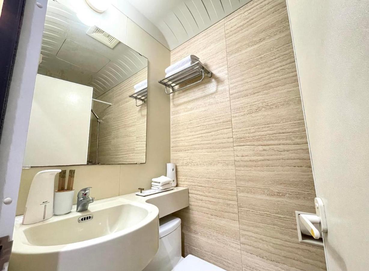 Adb Tower Apartment *