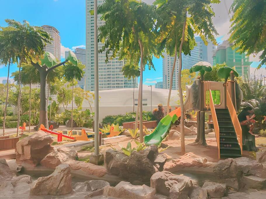 Aveline Modern Amenity View Acqua Private Residences Near Rockwell Makati Apartment