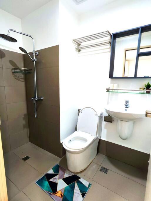 Harbour Park Luxury 1 Bedroom With Balcony View Apartment