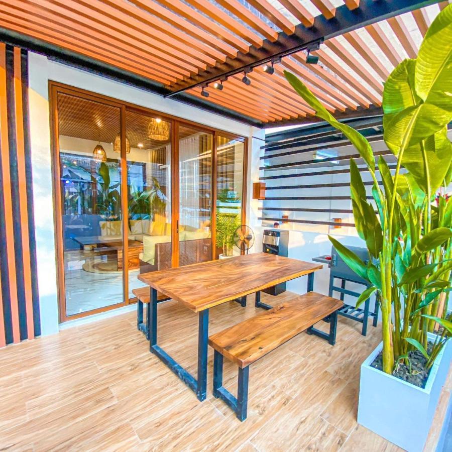 Saglit Private Villa Manila