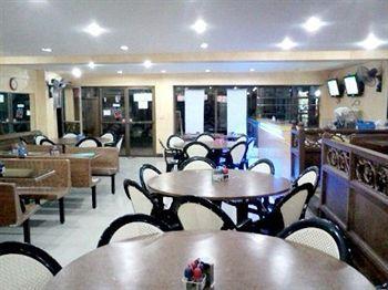Golden Hotel 3*