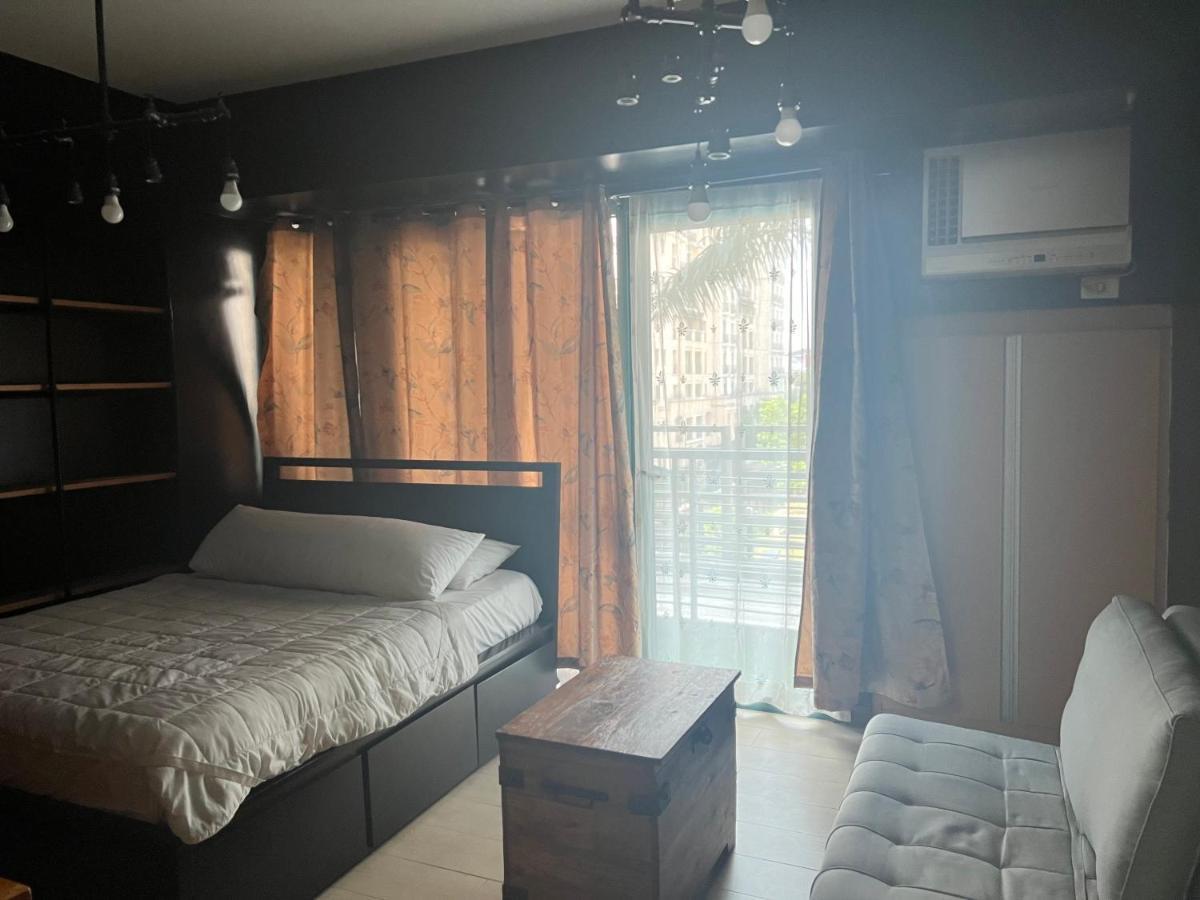 Von's Bachelor Pad Apartment