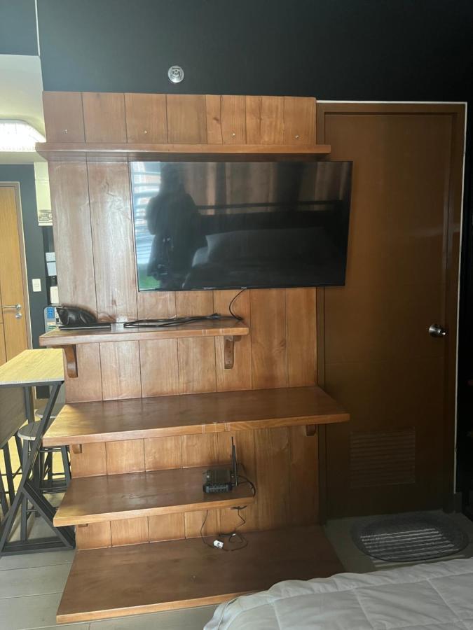 Von's Bachelor Pad Apartment *