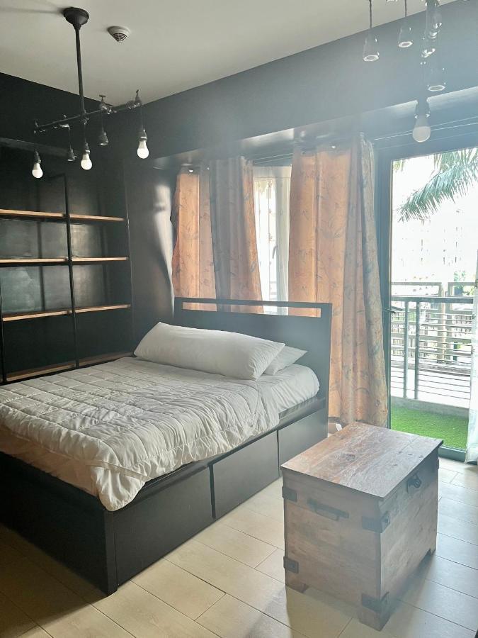 Von's Bachelor Pad Apartment