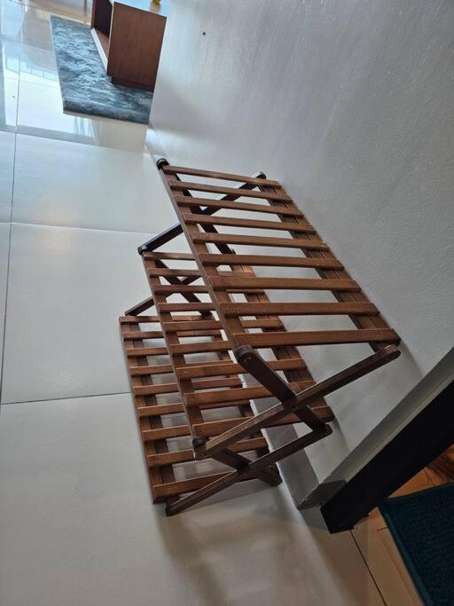 One Uptown In Bgc Chic & Trendy 1br 200mbps Fiber Apartment Manila