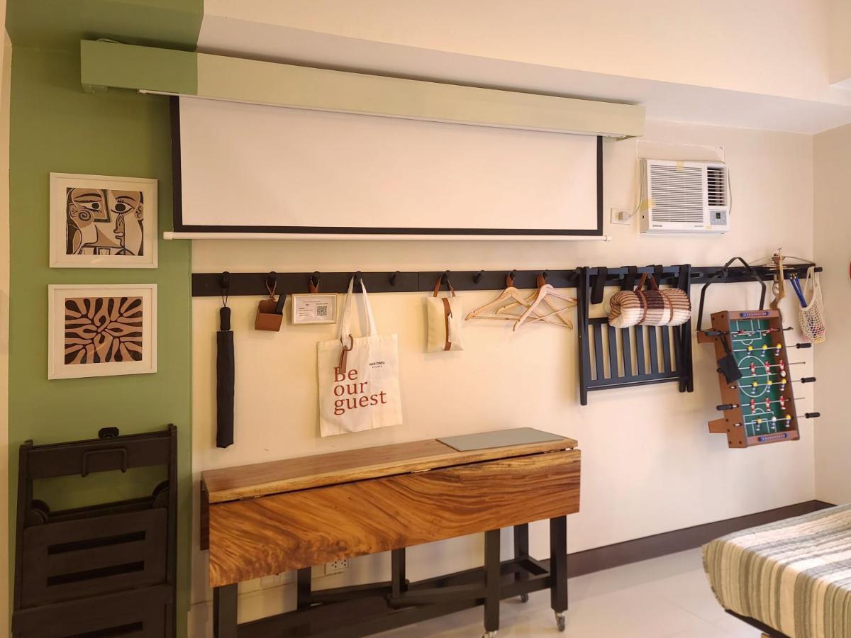 Spacious Family Sleeper Bgc & 84inch Cinema Manila