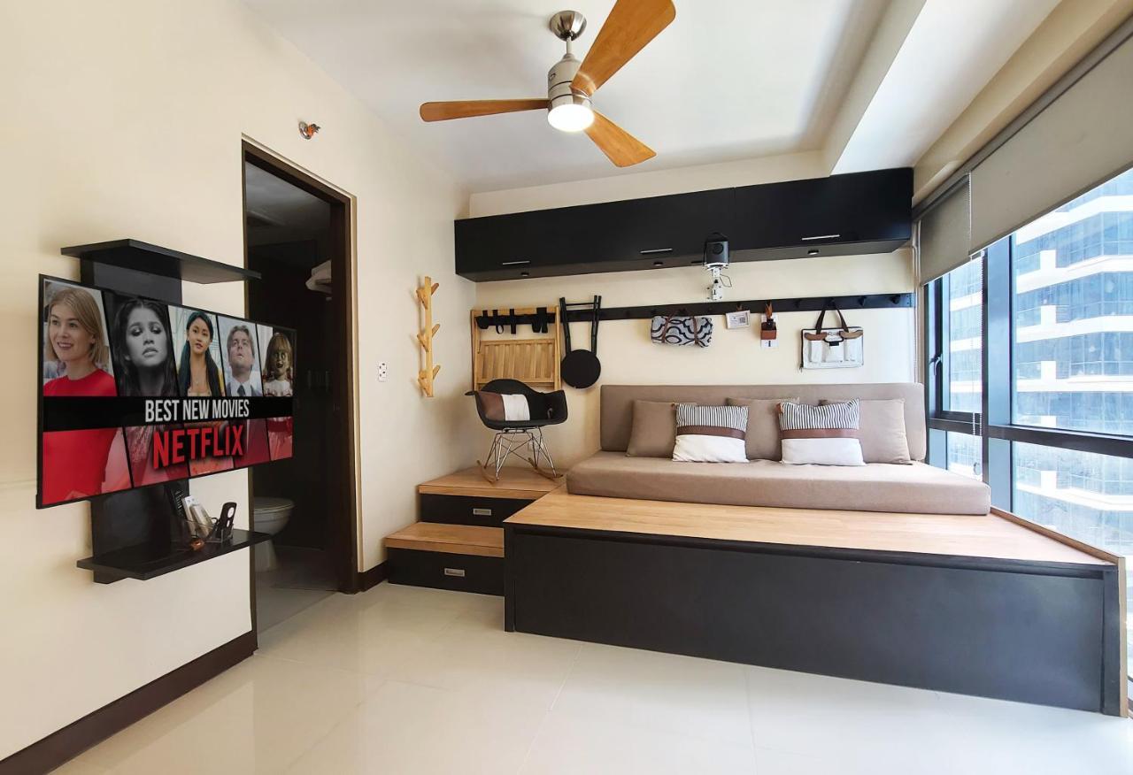 Apartment Max Dwell Bgc Creative Space With 84 