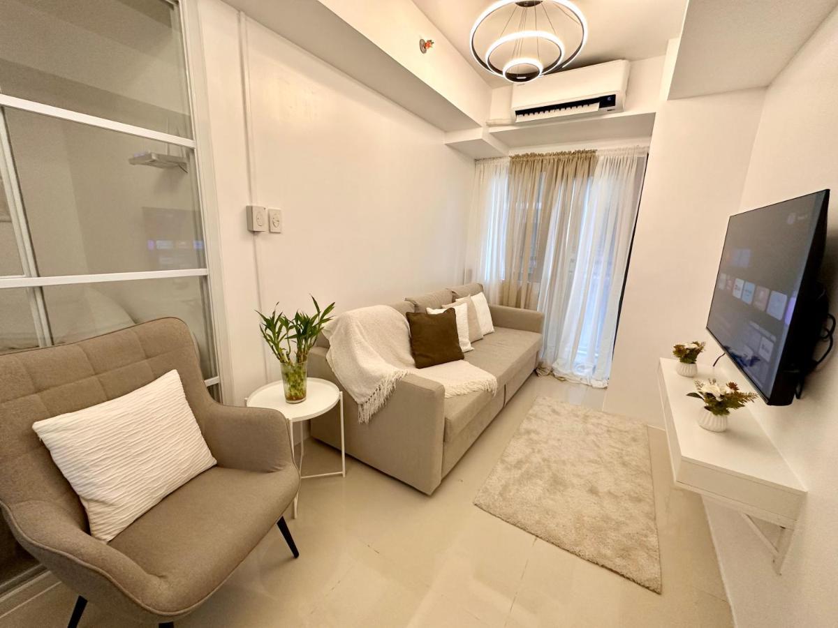 Sheryl's Staycation At Pasay Mall Of * Manila