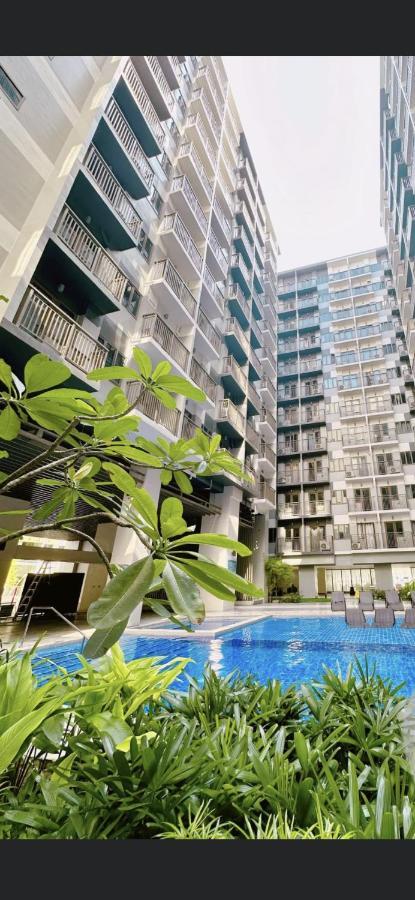 Sheryl's Staycation At Pasay Mall Of Apartment