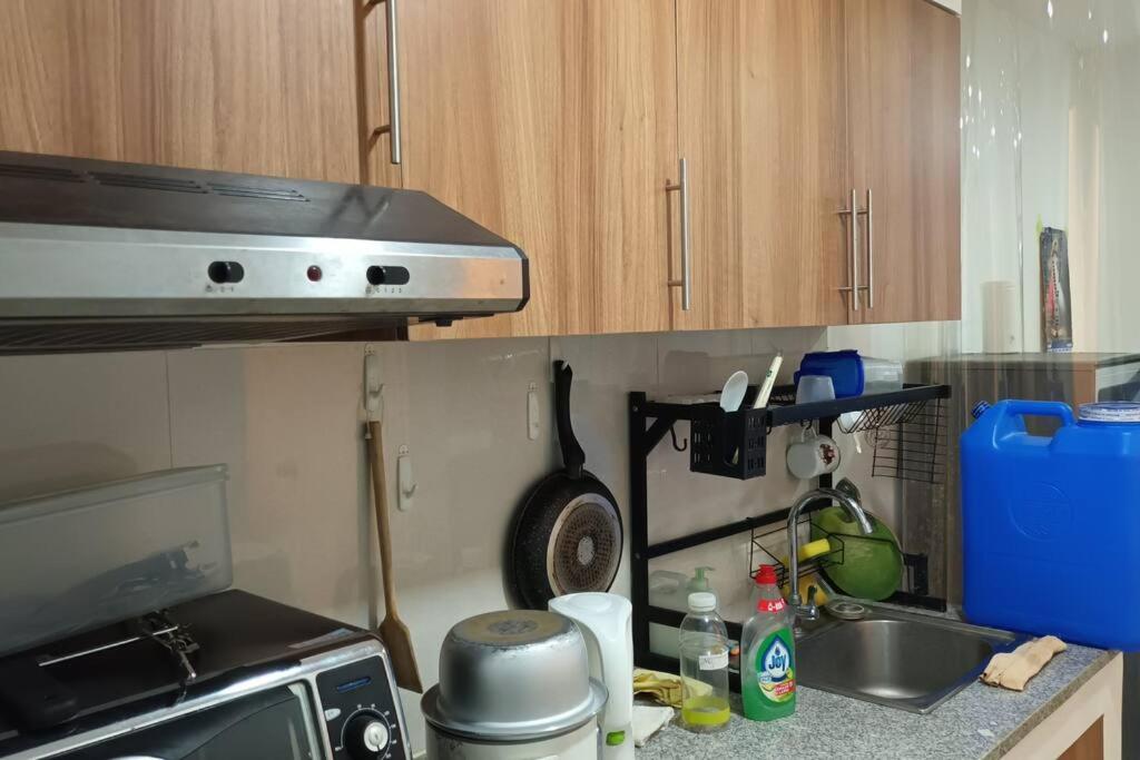 Unit In Downtown * Manila