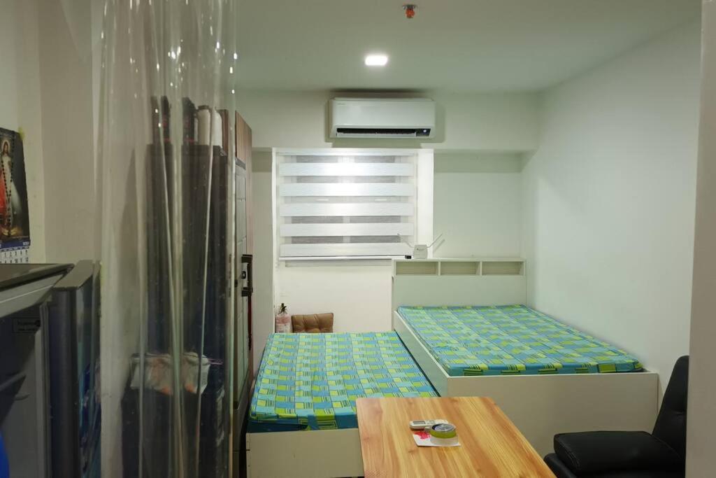 Unit In Downtown Apartment Manila