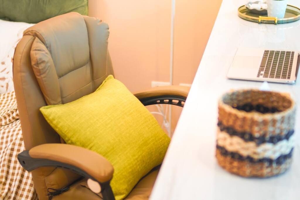 Apartment Eastwood Legrand 3 - Mowai Manila
