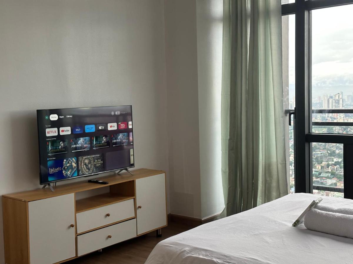Homestyle With View In Gramercy Residences Apartment *