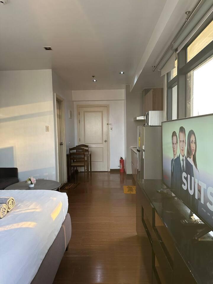Homestyle Rare Find Corner With 2 Balconies In The Gramercy Residences Apartment