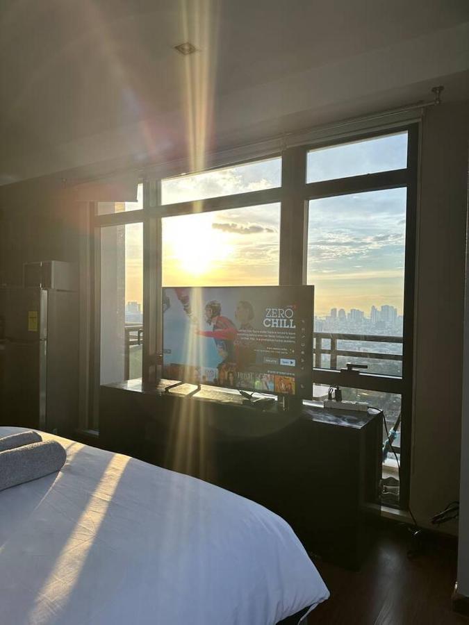 Homestyle Rare Find Corner With 2 Balconies In The Gramercy Residences Apartamento Manila