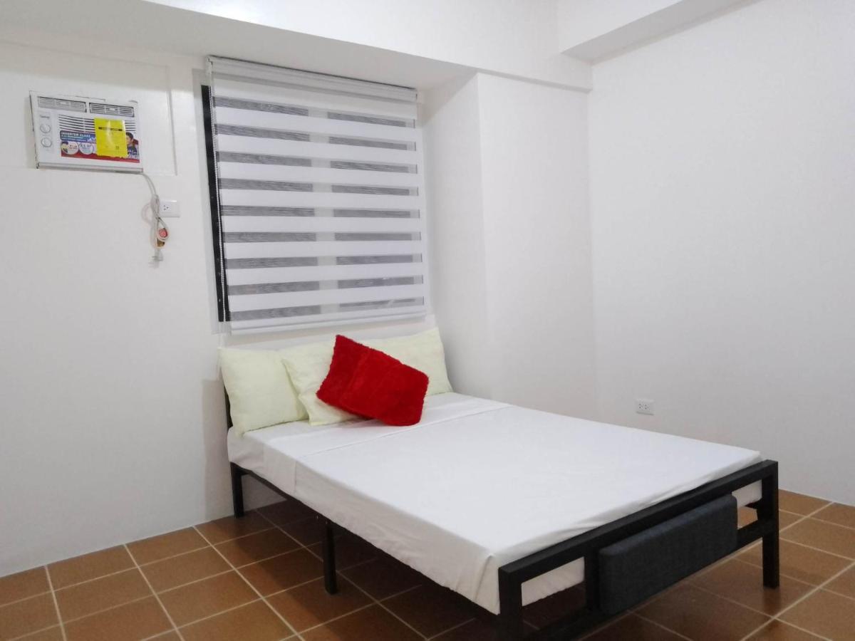 2br Pioneer Woodlands Sm Light By Awayhome *