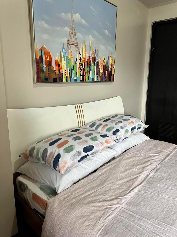 Manhattan Heights Towerb In Araneta Cubao 5mins Walk To Smart Araneta Aparthotel *