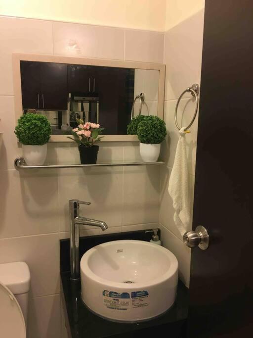 Apartment Kasara Condo Staycation By Vhi Manila
