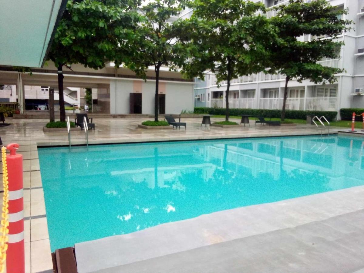 Fairview Trees Residences Staycation Apartment *