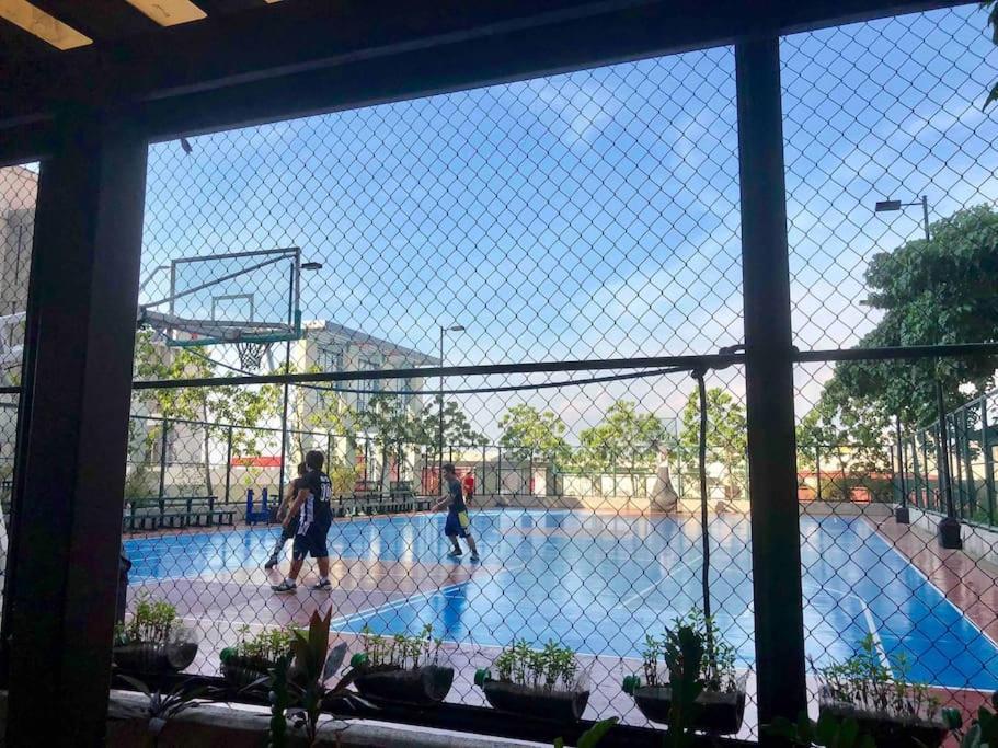 Manhattan Parkway Tower 3, Cubao Manila
