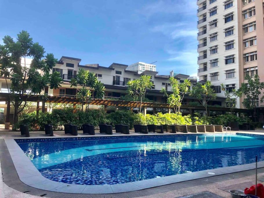 Manhattan Parkway Tower 3, Cubao Apartment Manila