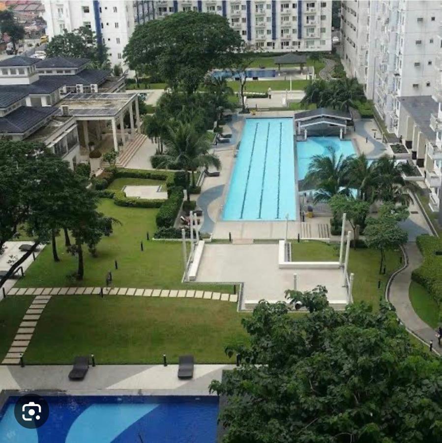 Metropolis Staycation At Grass Residences Apartment